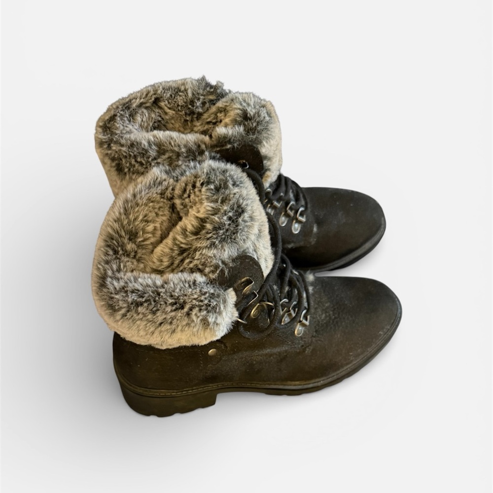 White Mountain Women's Faux Fur Lined Black Boots, size 7.5 M